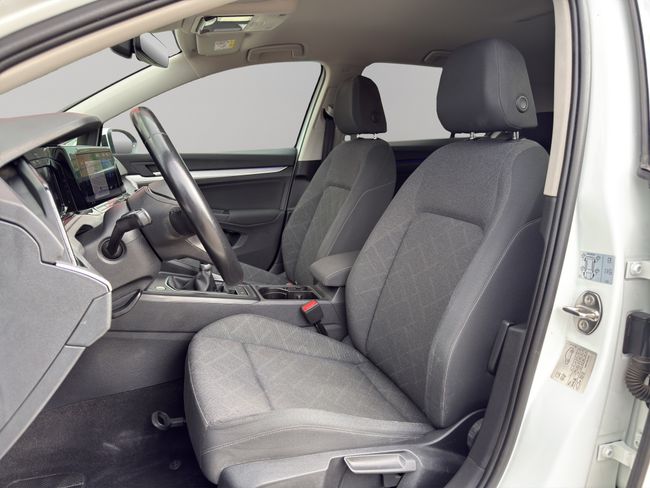 Volkswagen Golf Life 1.5 TSI 96kW (130CV)