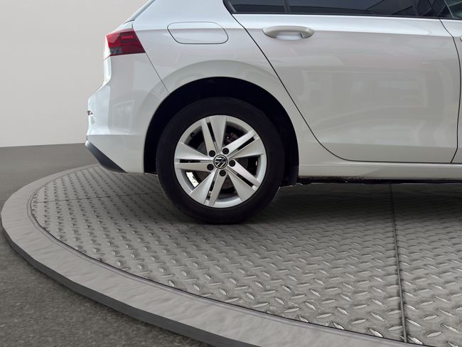 Volkswagen Golf Life 1.5 TSI 96kW (130CV)