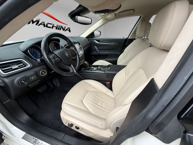 Maserati Ghibli 3.0 V6 DS 275CV RWD