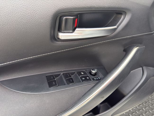 Toyota Corolla 1.8 125H ACTIVE TECH E-CVT