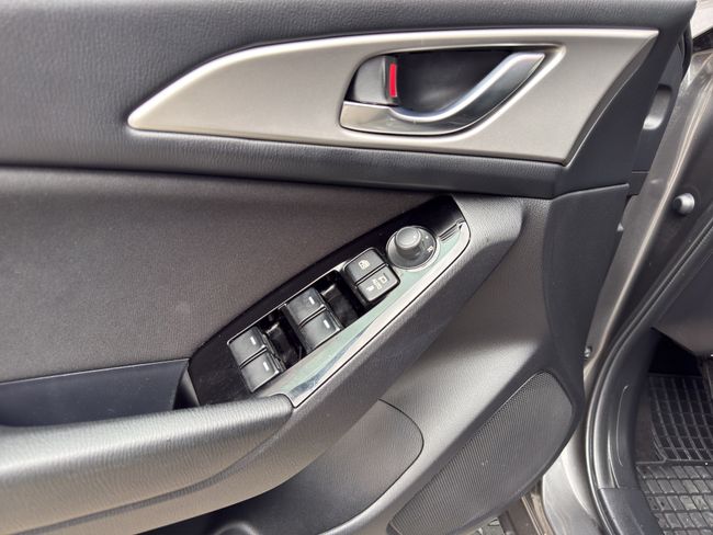 Mazda 3 2.0 SKYACTIV-G 121KW ZENITH