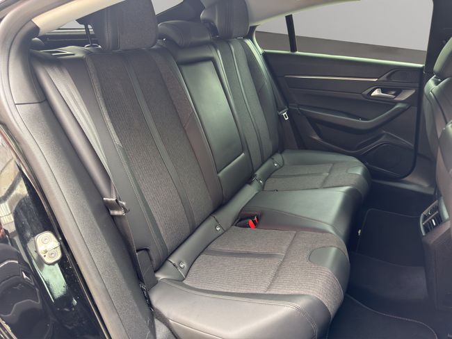 Peugeot 508 5P Allure Pack BlueHDi 130 S&S EAT8