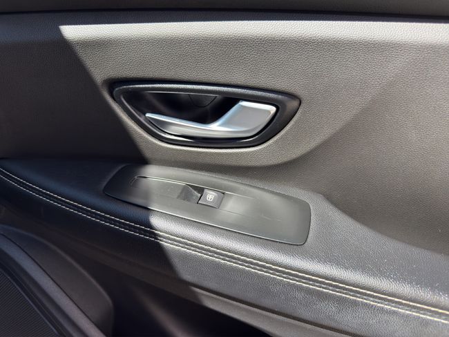 Renault Grand Scénic Limited Blue dCi 88 kW (120CV)