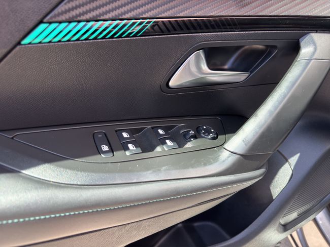 Peugeot 2008 Allure BlueHDI 81kW (110CV)