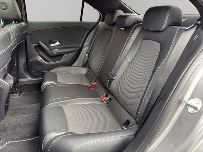 Mercedes Clase A Sedán A 200 d