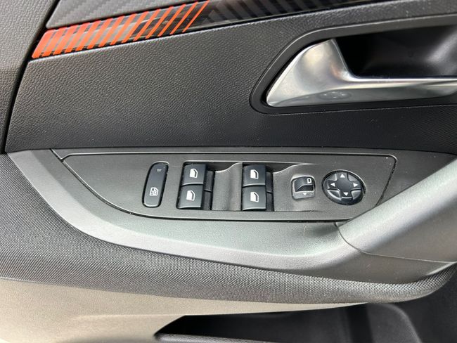 Peugeot 2008 Active BlueHDI 81kW (110CV)