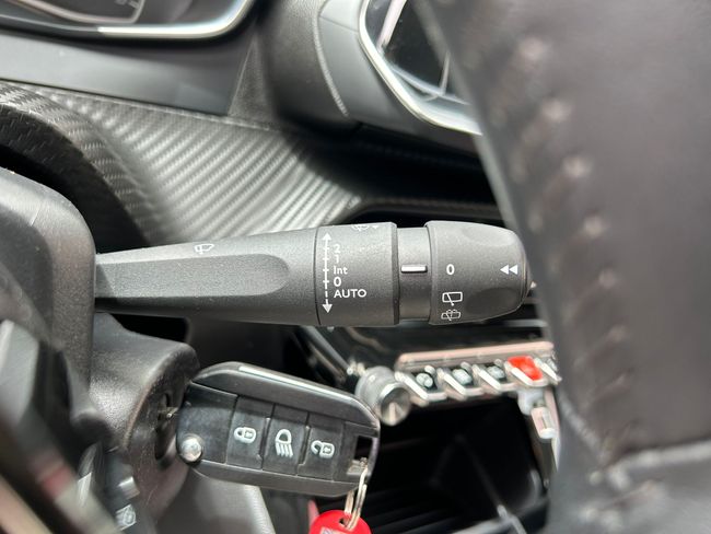 Peugeot 2008 Active BlueHDI 81kW (110CV)