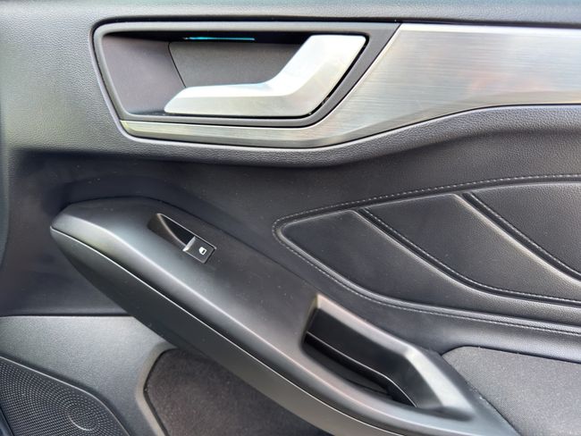 Ford Focus 1.0 Ecoboost MHEV 92kW ST-Line Auto SB