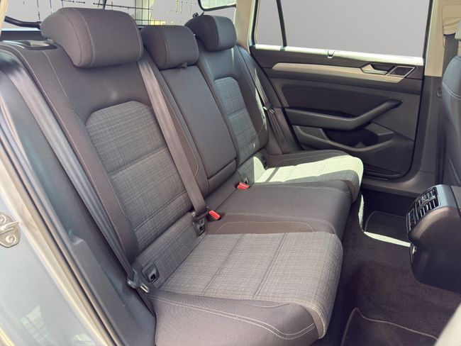 Volkswagen Passat Variant Business 2.0 TDI 110kW