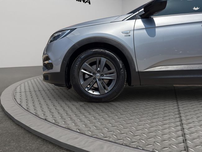 Opel Grandland X 1.2 Turbo Opel 2020