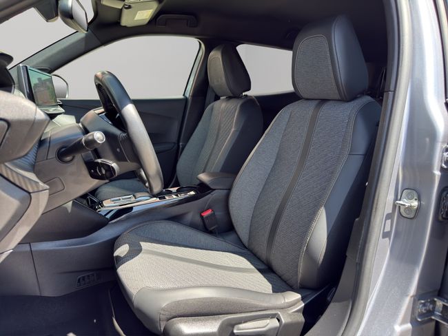 Peugeot e-2008 Eléctrico Allure 156 (115kW)