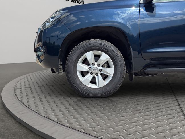 Toyota Land Cruiser 2.8 D-4D VX AUTO