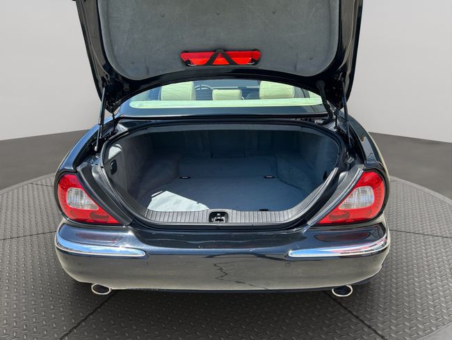 Jaguar XJ XJ6 2.7D V6 Executive