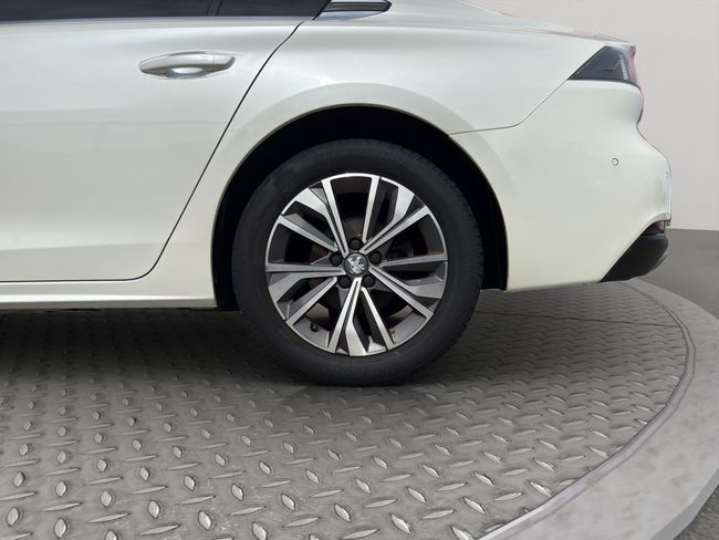 Peugeot 508 5P Allure BlueHDi 130 S&S EAT8