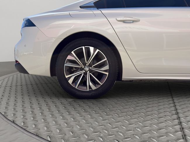 Peugeot 508 5P Allure BlueHDi 130 S&S EAT8