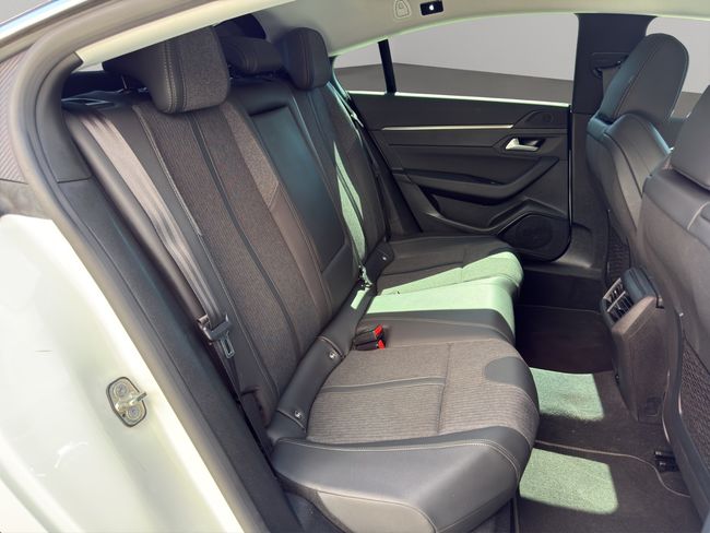 Peugeot 508 5P Allure BlueHDi 130 S&S EAT8