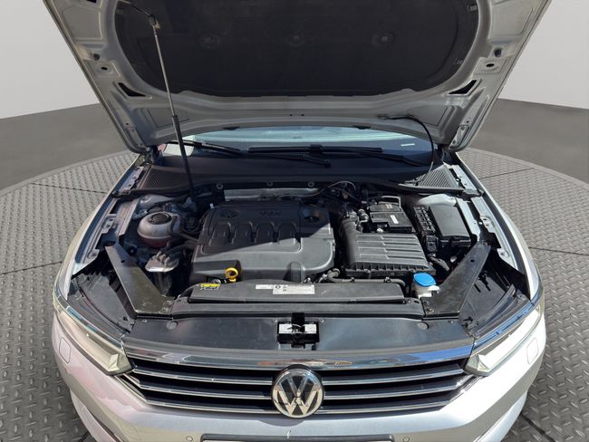 Volkswagen Passat Advance 2.0 TDI 110kW(150CV) DSG Variant