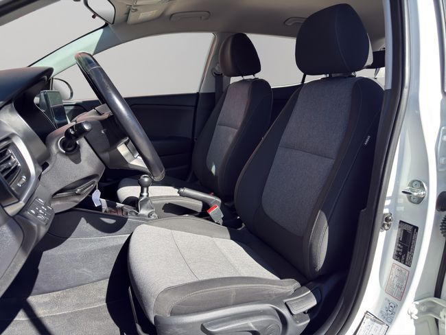 Kia Stonic 1.2 DPi 62kW (84CV) Concept