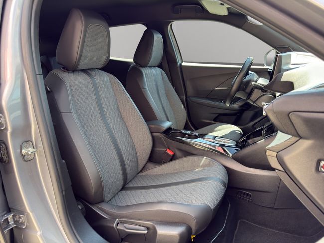 Peugeot e-2008 Eléctrico Allure 156 (115kW)
