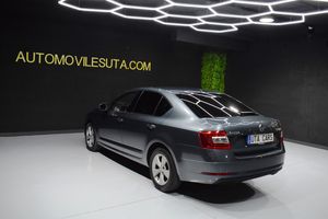 Skoda Octavia 2.0 TDI CR 110KW (150CV) DSG Ambition   - Foto 5