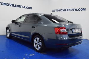 Skoda Octavia 2.0 TDI CR 110KW (150CV) DSG Ambition   - Foto 5