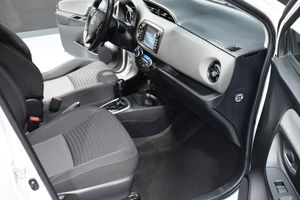 Toyota Yaris 1.5 100H Active Tech   - Foto 11