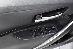 Toyota Corolla  1.8 HYBRID ACTIVE TECH E-CVT   - Foto 13