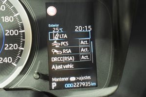 Toyota Corolla  1.8 HYBRID ACTIVE TECH E-CVT   - Foto 17