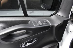 Renault Trafic 2.0 dCi 120  Furgón 27 L1H1 Energy BluedCi 88 kW  - Foto 12