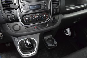 Renault Trafic 2.0 dCi 120  Furgón 27 L1H1 Energy BluedCi 88 kW  - Foto 21