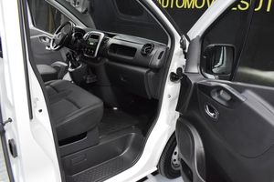 Renault Trafic 2.0 dCi 120  Furgón 27 L1H1 Energy BluedCi 88 kW  - Foto 24