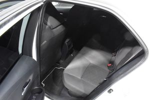 Toyota Corolla 1.8 HYBRID ACTIVE TECH E-CVT  - Foto 9