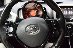 Toyota Aygo 1.0 XPLAY 70 CV AUTO  - Foto 12