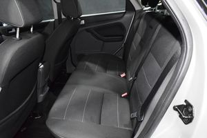 Ford Focus 1.8 TDCI TITANIUM - Foto 17