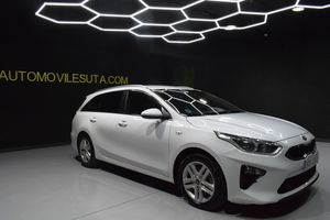 Kia Ceed TOURER 1.6 MHEV IMT 100KW DRIVE - Foto 9