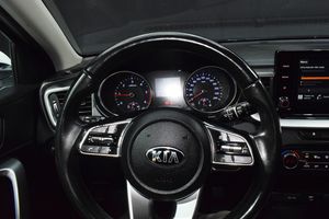 Kia Ceed TOURER 1.6 MHEV IMT 100KW DRIVE - Foto 16