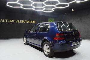 Volkswagen Golf IV HIGHLINE 1.6 100CV - Foto 4