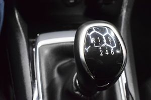 Peugeot 308 5P STYLE BLUEHDI 130 SS 6 V - Foto 13