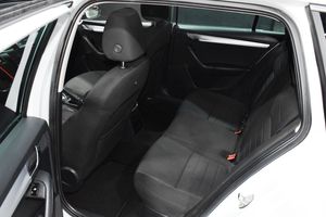 Skoda Octavia Combi 1.4 TSI 81KW (110CV) GNC DSG Style - Foto 9
