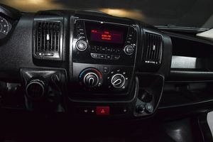 Citroën Jumper BlueHDi 88KW (120CV) Furgón 35L3H2 - Foto 24