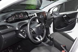 Peugeot 208 1.6 HDI ACTIVE - Foto 16