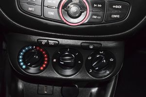 Opel Corsa 1.4 66kW (90CV) Selective Pro GLP - Foto 24