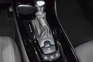 Toyota C-HR 1.8 125H ADVANCE - Foto 18