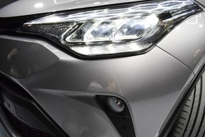 Toyota C-HR 1.8 125H ADVANCE - Foto 28