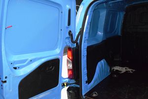 Peugeot Partner Premium Standard 1000kg BlueHDi 73kW 4 P - Foto 9
