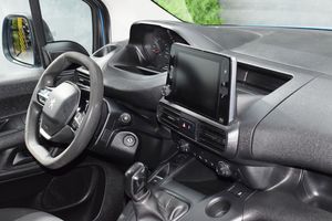 Peugeot Partner Premium Standard 1000kg BlueHDi 73kW 4 P - Foto 17
