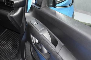 Peugeot Partner Premium Standard 1000kg BlueHDi 73kW 4 P - Foto 13