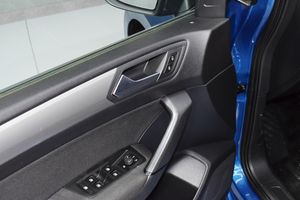 Volkswagen Touran Business & Navi 1.6 TDI 85kW (115CV) 7 PLZ - Foto 24
