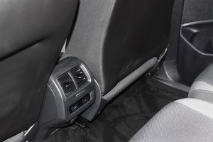 Volkswagen Touran Business & Navi 1.6 TDI 85kW (115CV) 7 PLZ - Foto 14