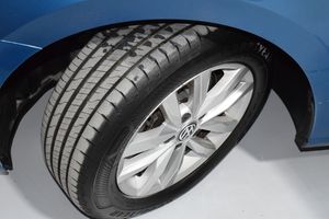 Volkswagen Touran Business & Navi 1.6 TDI 85kW (115CV) 7 PLZ - Foto 42